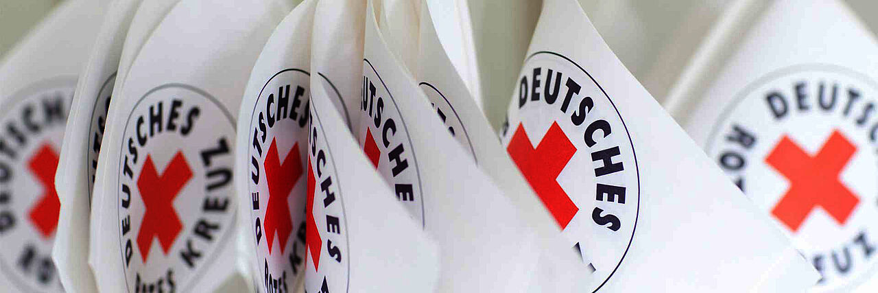 Fahne des DRK